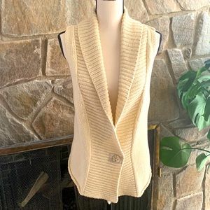 Cabi knit cream color vest size Large